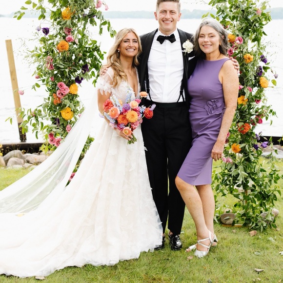 Pallas Couture Emilie Wedding Dress - Picture 13 of 16